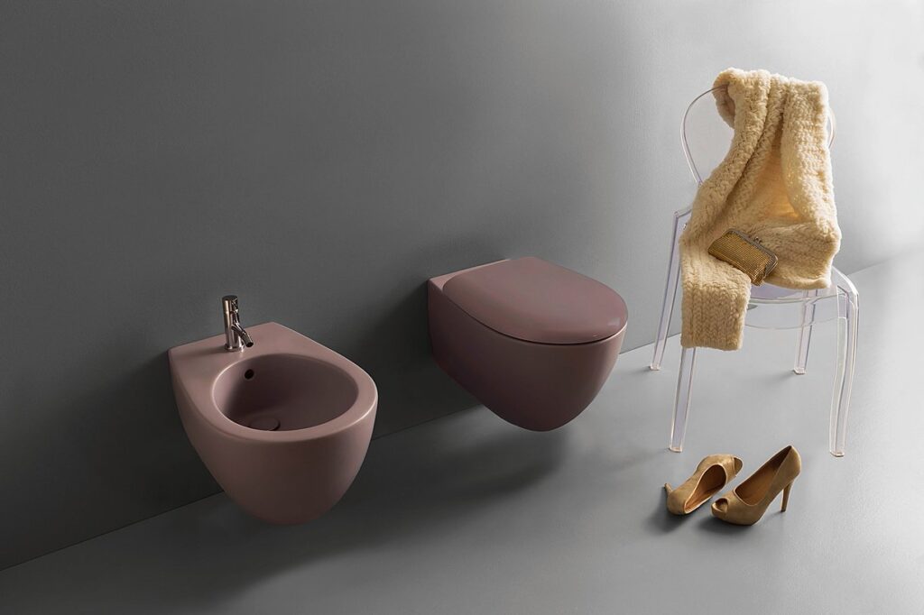 CERAMICA-GLOBO-01_BAGNO-DI-COLORE-AMBIENTATA_BOWL-SANITARI-MALVA_Claro1_